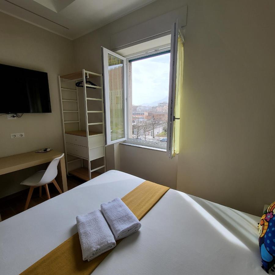 Urban 57 Bed and breakfast